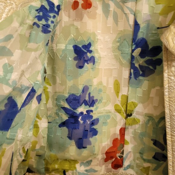 ST JOHN COUTURE FLORAL SILVER AND GOLD SILK BROCADE SUIT - Picture 5 of 10